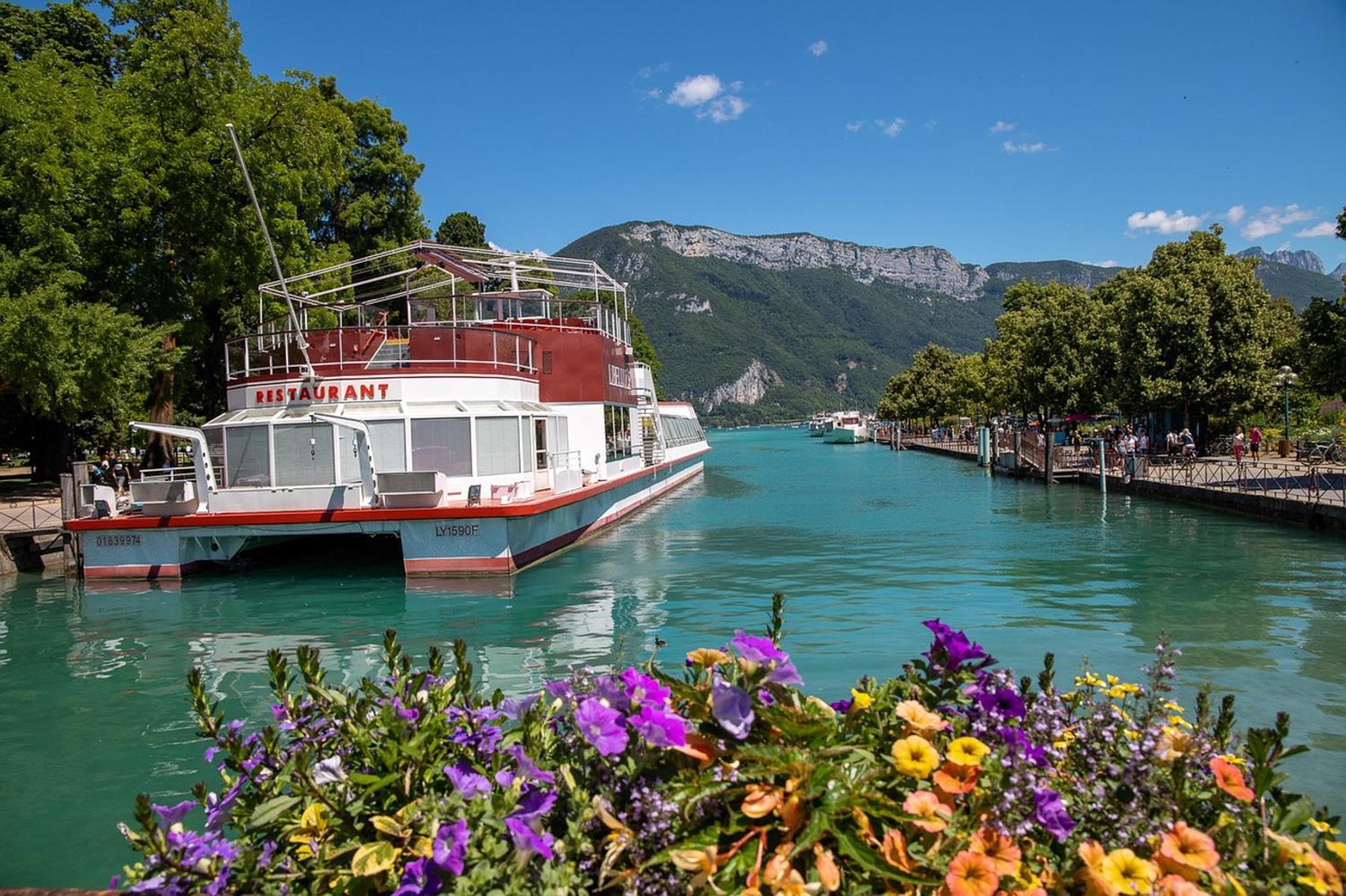 Le Bleu Du Lac 3 Etoiles - Secteur Recherche, Calme & Familiale, A 300M Du Lac & De La Vieille Ville, Garage Prive Annecy Zewnętrze zdjęcie